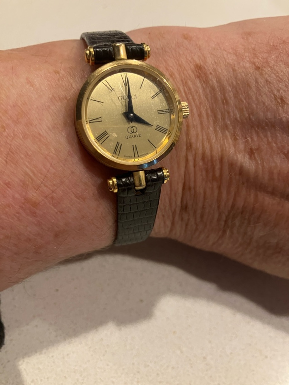 Gucci Brown Leather Strap Watch with Gold Case - Picture 9 of 11